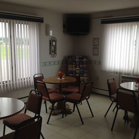 Value Host Motor Inn 马凯特 外观 照片